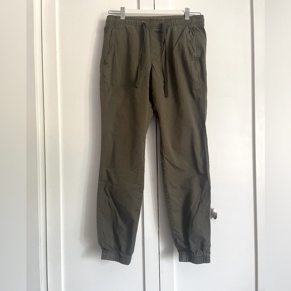 GAP Men's Khaki Jogger Pants